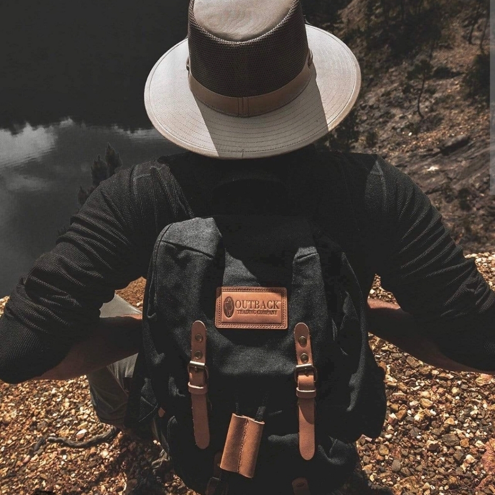 Outback One hundred percent cotton and genuine leather backpack.